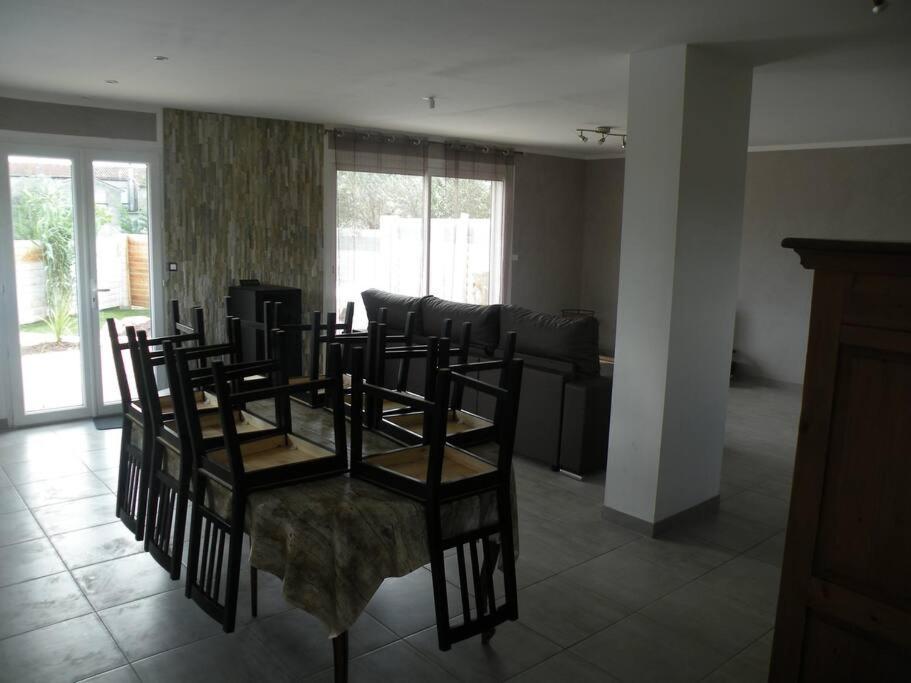 Villa Pour 10 Personnes Avec Piscine Et Jacuzzi Alès Exterior foto